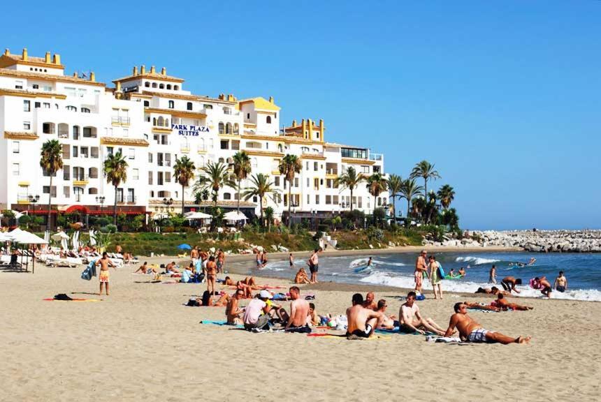 136 A First Line Sleeps 6 Apartamento *
